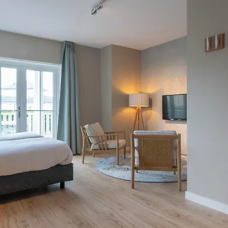 ホテル Roompot Cape Helius ヘレヴートスライス