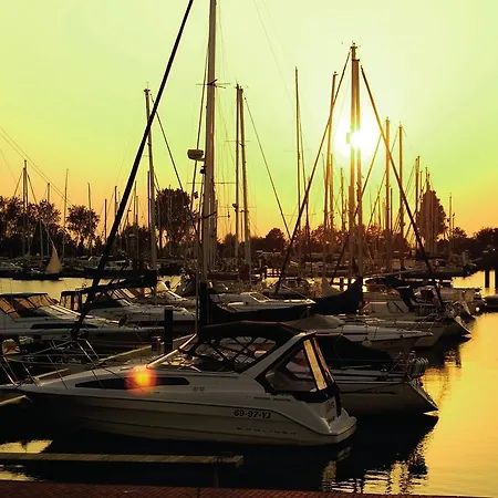 Roompot Cape Helius 3* ヘレヴートスライス