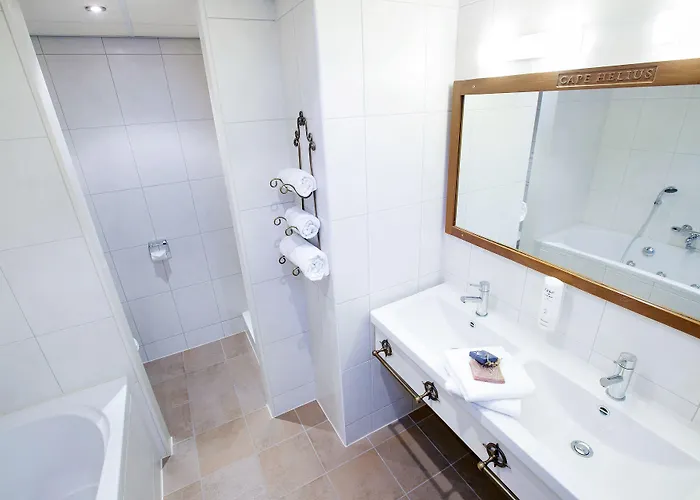 Roompot Cape Helius Hotel Hellevoetsluis